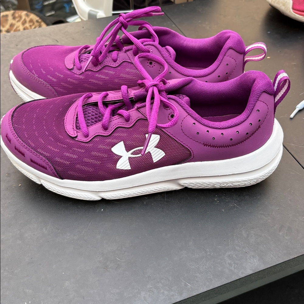 Under Armour Bright Purple Lightweight Running Shoes - Picture 2 of 7